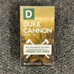 Duke Cannon Supply Co BIG Ass bar of soap Fresh Cut Pine NEW Organic Natural